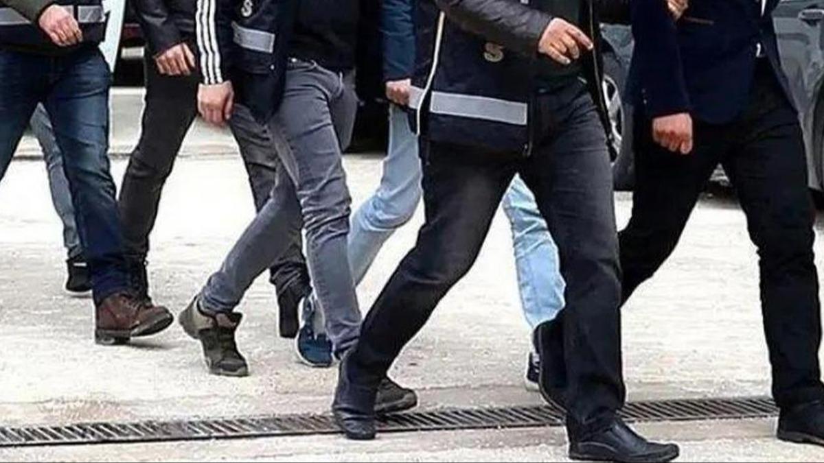 Ankara'da çeşitli suçlardan aranan 105 şüpheli tek tek yakalandı