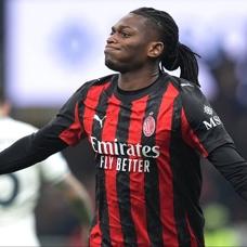 Milan, Lazio'yu Leao'nun golyle geti