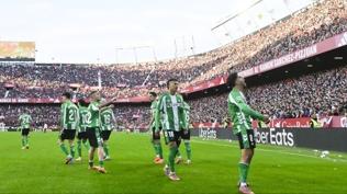 Real Betis, olayl derbide Sevilla'y malup etti