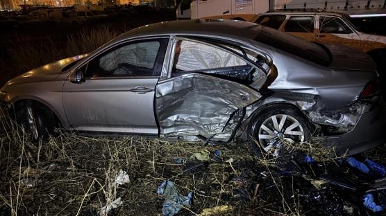 Erzurum'da kavakta 2 otomobil arpt: l ve yarallar var