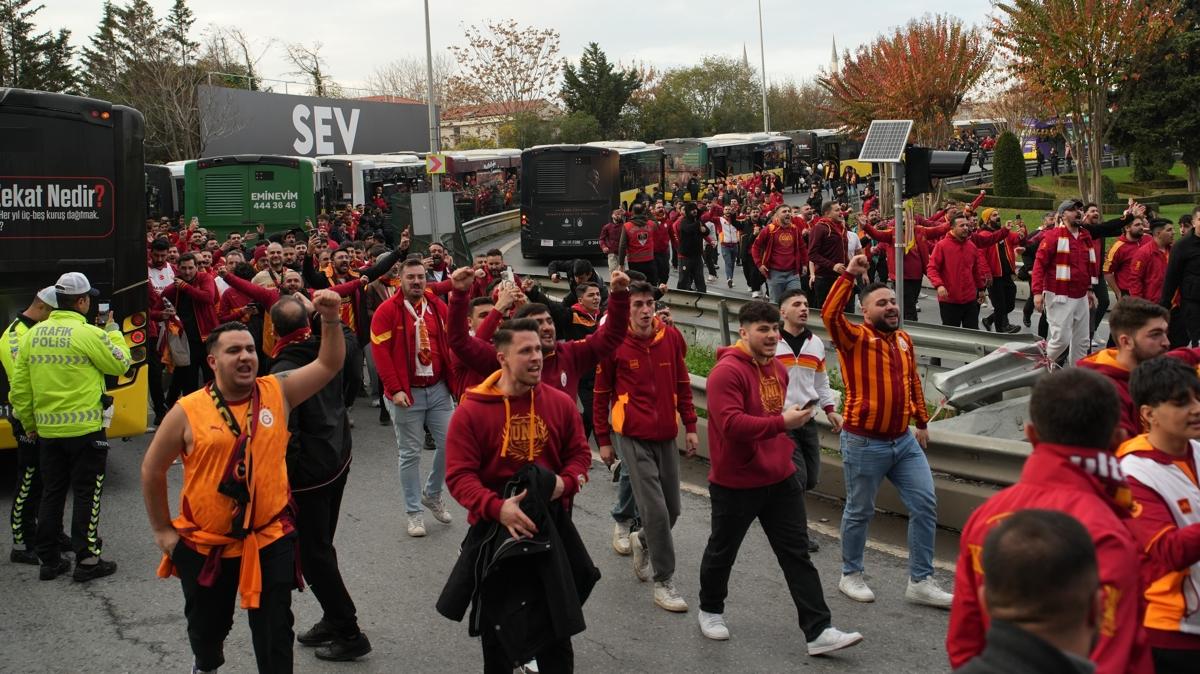 Galatasaray taraftarlar derbi iin stada geldi