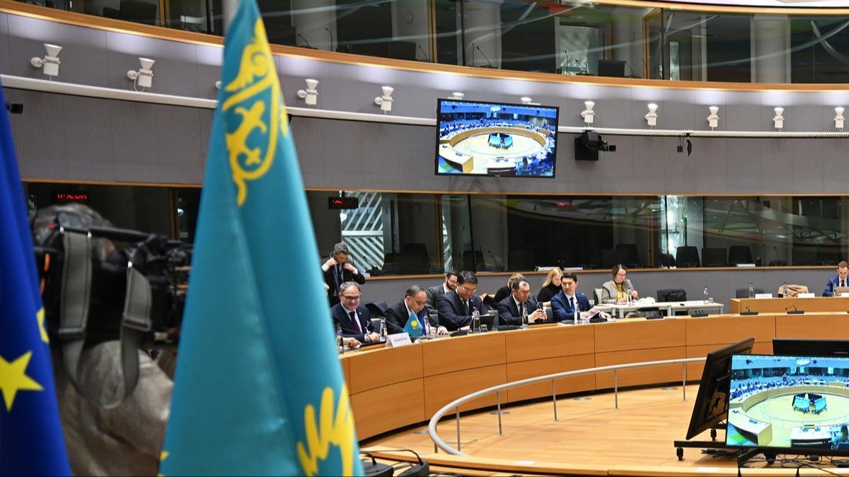 AB ile Kazakistan arasnda vize kolayl mzakeresi