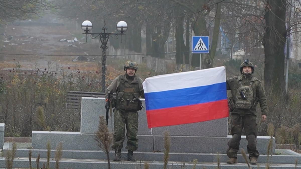 Yeni blge ele geirildi! ehre Rus bayra asld 