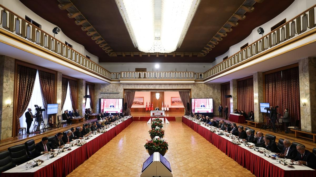 Ankara'da dikkatler komisyonda: mral ziyareti sonras ilk toplant