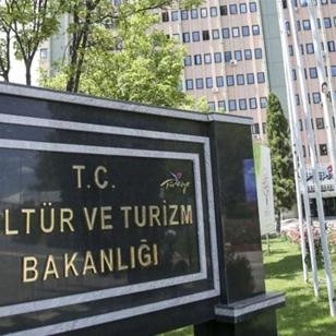 Bakanlık özel ödülleri sahiplerini buldu: Sanat ve edebiyatın öncüleri ödüllendirildi