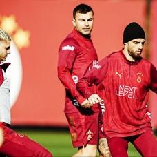 Galatasaray, Samsunspor mesaisine balad