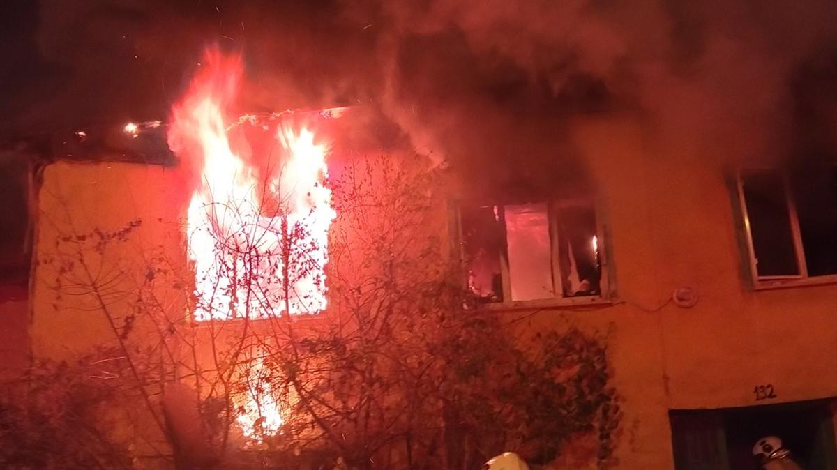 Ktahya'da yangn facias: Anne hayatn kaybetti