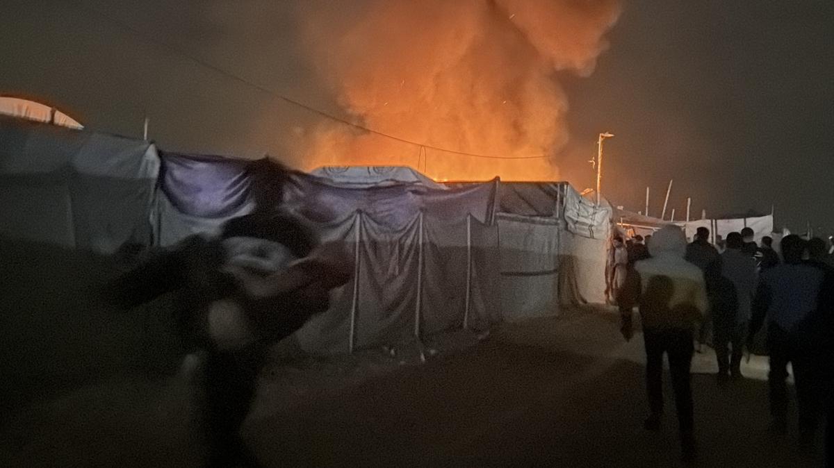 Soykrmc srail'den Gazze'ye saldr: Filistinlilerin evleri havaya uuruldu