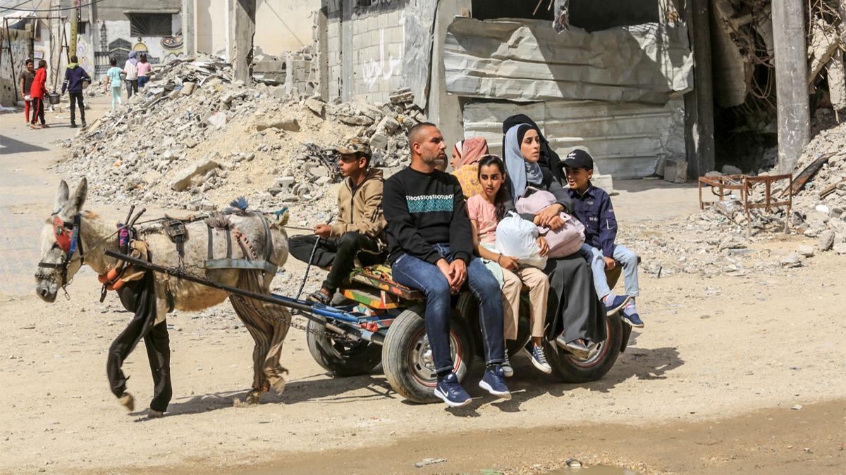 Avrupa'nn vicdan Gazze'de ld! Eeklere uak, yaral ocuklara brokrasi