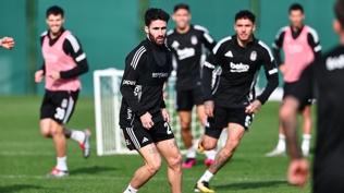 Beikta'ta Rafa Silva, takmla birlikte almalarn srdryor