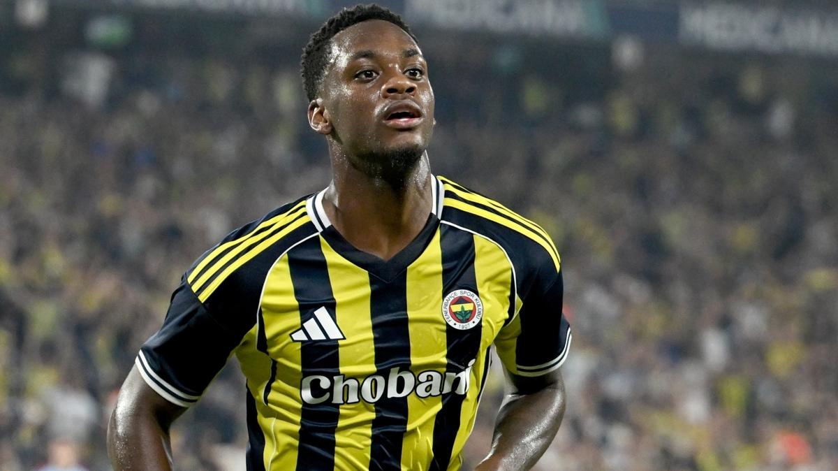 Fenerbahe'ye kt haber! UEFA'dan Jhon Duran'a ceza