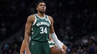 Giannis Antetokounmpo'dan kt haber!