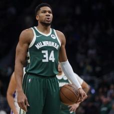 Giannis Antetokounmpo'dan kt haber!