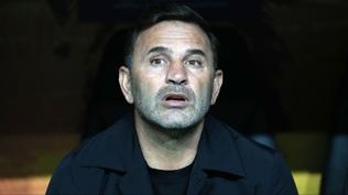 Okan Buruk, ilk 11'i bozmad