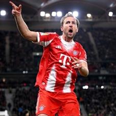 Bayern Mnih, Stuttgart' 5 golle yendi