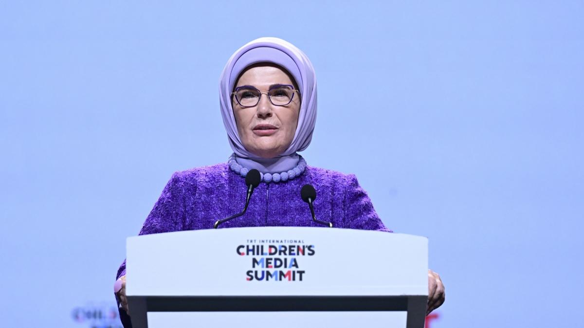 Emine Erdoan'dan 'dijital ayak izi' uyars: ocuklarn unutulma hakk ellerinden alnyor