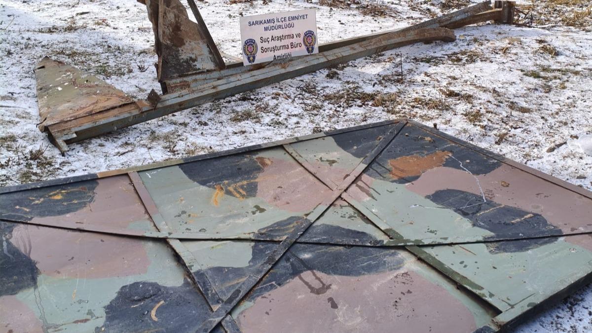 Kars'ta askeri depoda hrszlk! pheliler tutukland