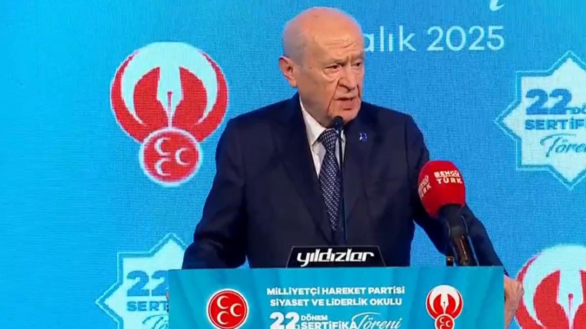 Bahçeli'den 'Terörsüz Türkiye' açıklaması: Provokasyonlar bizi yıldıramaz, tarihi fırsatı kaçıramayız