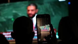 Esed sonras bir ilk gerekleecek