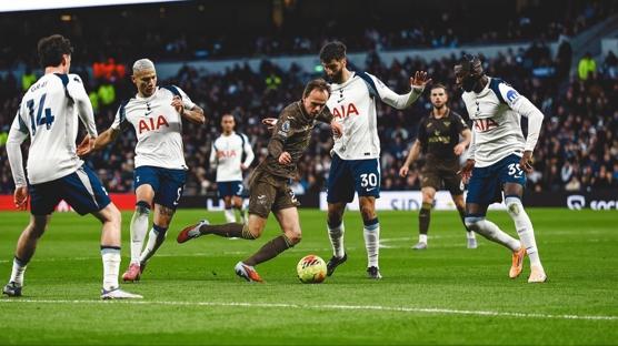 Tottenham, iki golle  puana uzand