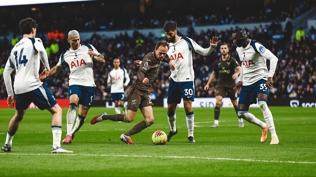 Tottenham, iki golle  puana uzand