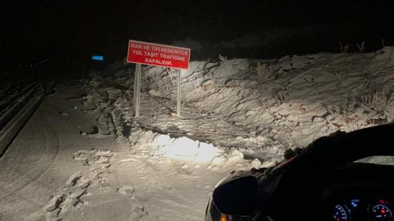 Doğu'da kış etkisini artırıyor... Ardanuç-Ardahan kara yolu ulaşıma kapatıldı