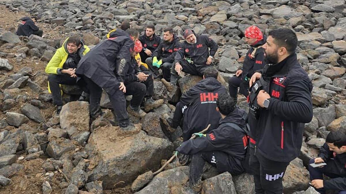 Hatay'da dehşet... Çocuğu dövüp üzerine toprak attı