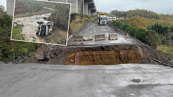 Yollar çöktü: Evleri su bastı