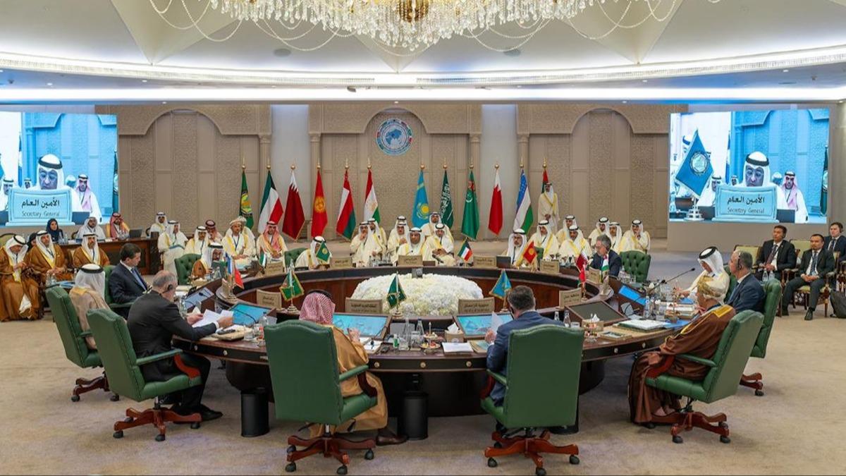 Krfez birlii Konseyi'nden ran'a yaknlama mesaj