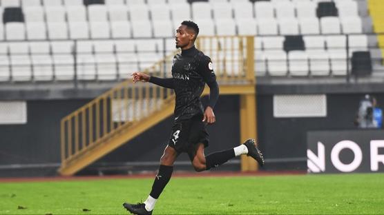 Manisa FK, Vanspor'u Diony'nin penaltılarıyla geçti