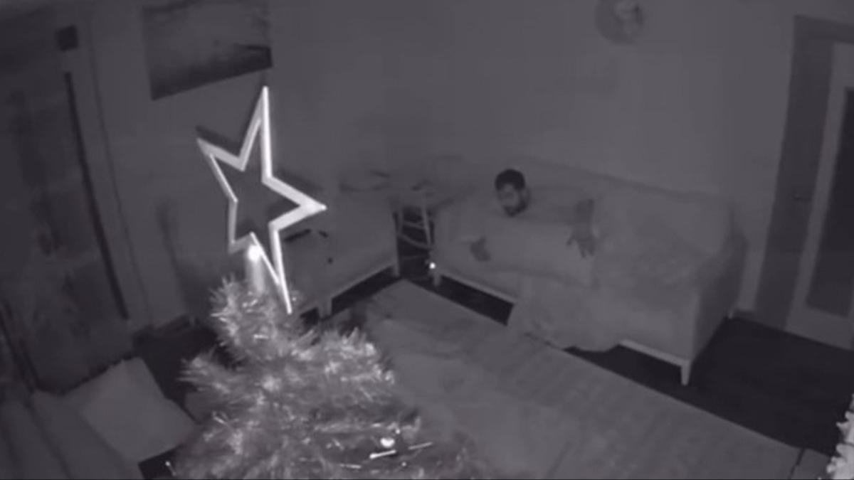 Antalya'da 4.3'lük sarsıntı paniğe neden oldu! Deprem anı kamerada