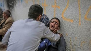 Gazze'de binalar havaya uçtu