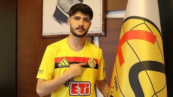 Eskiehirspor'dan orta sahaya takviye