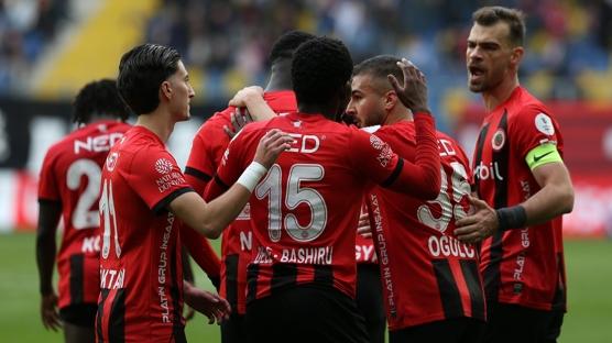 Genlerbirlii, stanbul takmlarna kar bir baka