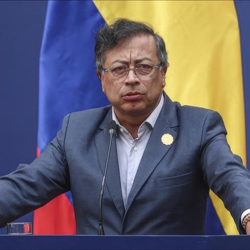 Kolombiya lideri Petro, Karayip kylarnda bulunan 2 cesetle ilgili soruturma istedi