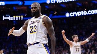 LeBron James maçı domine etti, Lakers kazandı