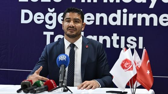 Taha Akgl'den 'kadn greine' vg: Gsmz kabarttlar