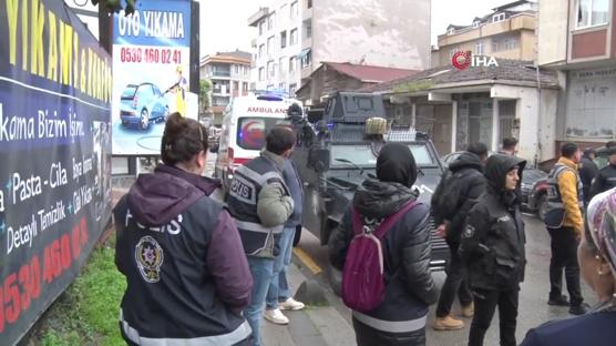 Bir polisimiz şehit oldu