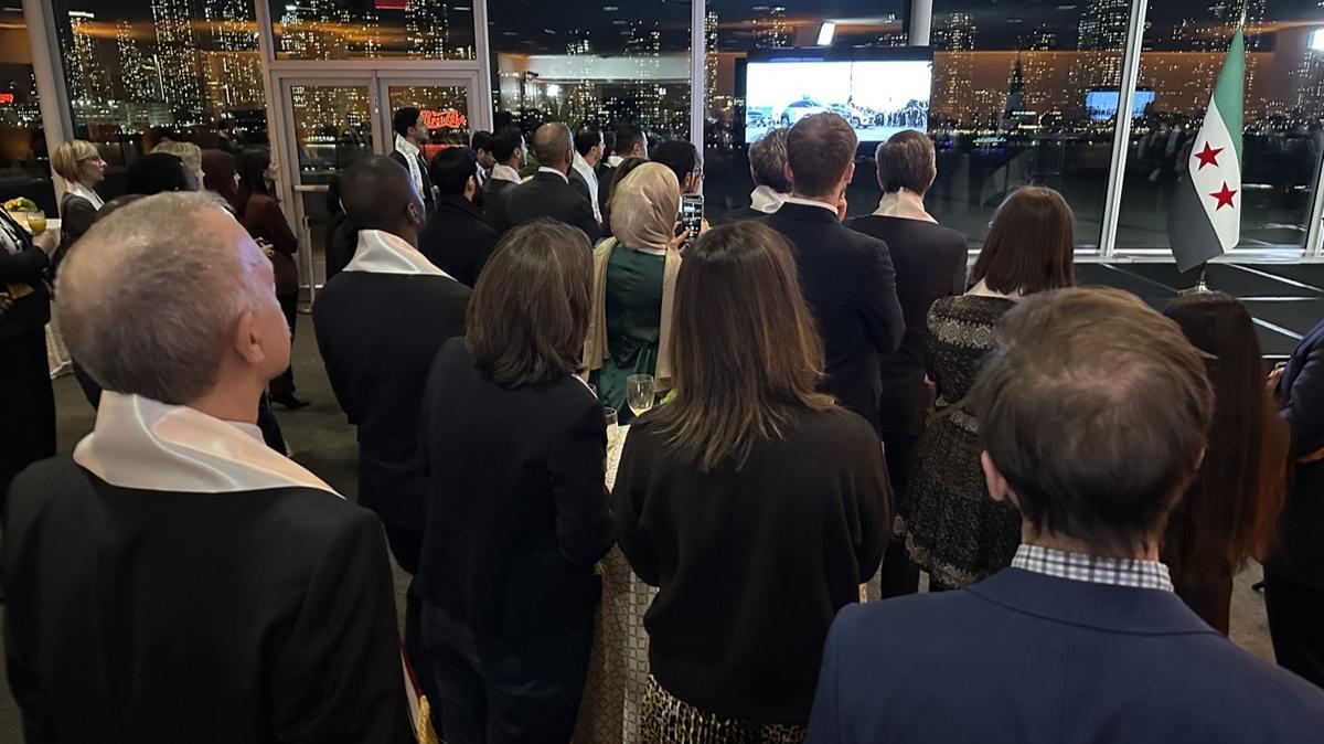 BM'de Suriye'deki devrimin birinci yl dnm kutland