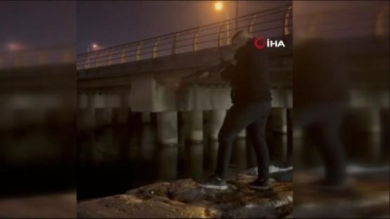 Bykekmece'de denize ate aan adam yakaland