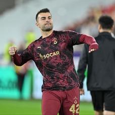 Galatasaray taraftar Monaco'da tribnleri doldurdu