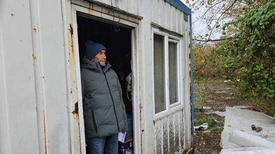 Villa beklerken barakaya kaldı