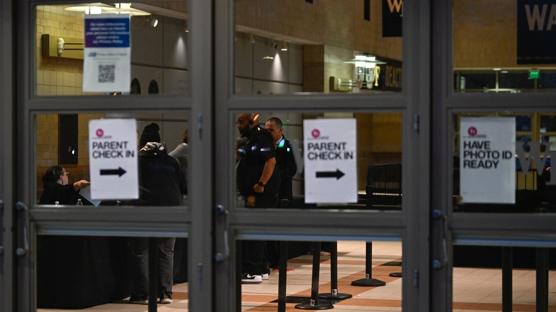 ABD'de okulda bıçaklı saldırı dehşeti: Can kaybı var