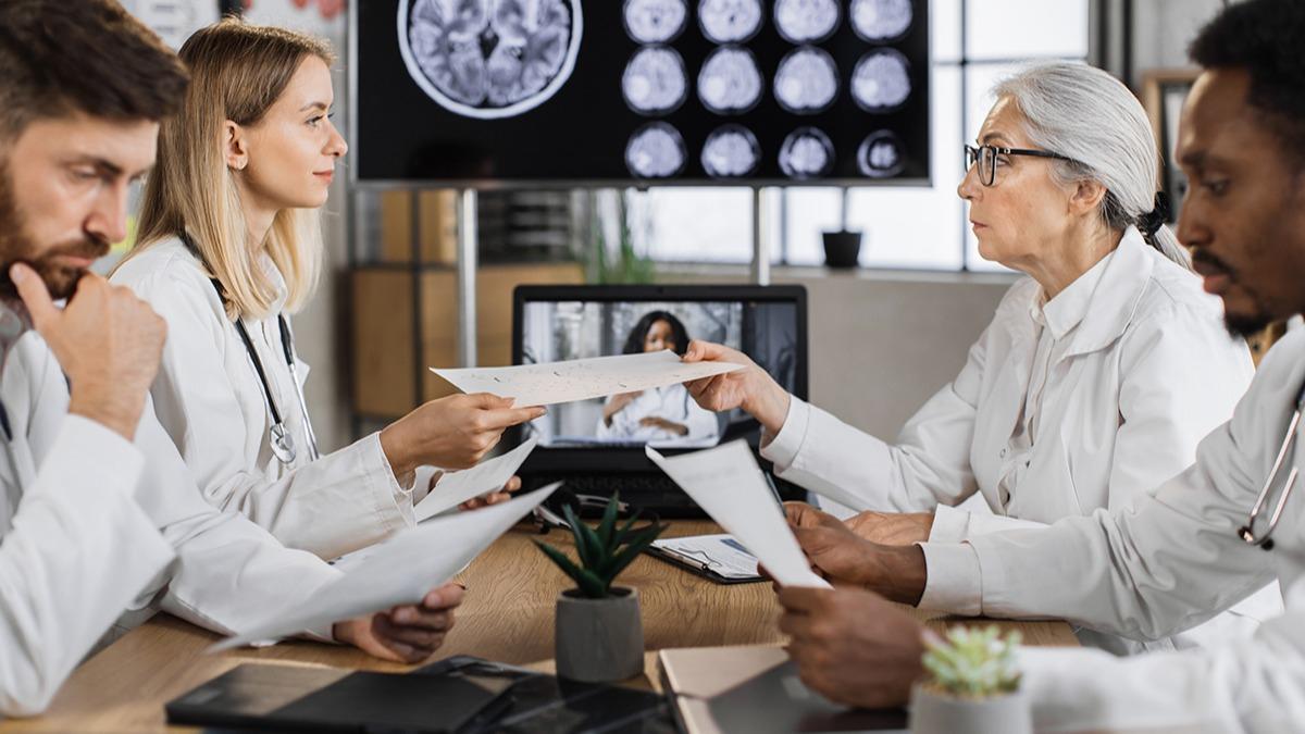 Alzheimer tedavisinde yeni umut: Farelerde plaklarnn saatlerde temizlendii gzlendi