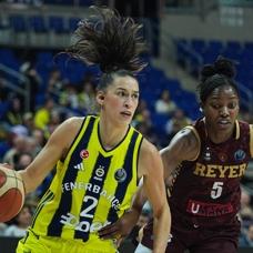 Fenerbah�e Opet, �talyan rakibini ikiye katlad�!