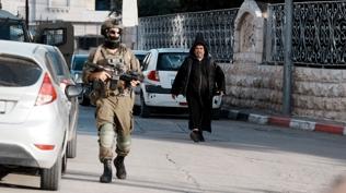 srail ordusu, Bat eria'da yaklak 100 Filistinliyi gzaltna ald