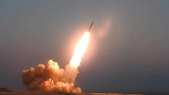 Kuzey Kore'den askeri gerilimi artıracak bir hamle! 10 topçu roketi fırlattı