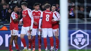 Arsenal yine kazandı! Devler Ligi'nde 6'da 6