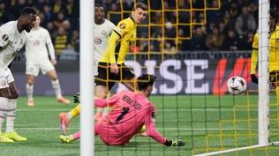 Berke Özer'in kurtardığı penaltı Lille'e yetmedi