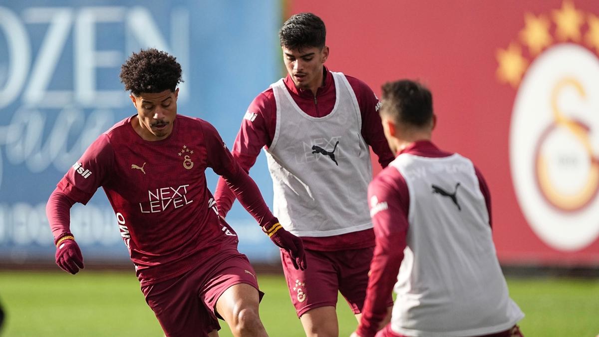 Galatasaray, Antalyaspor mesaisine balad